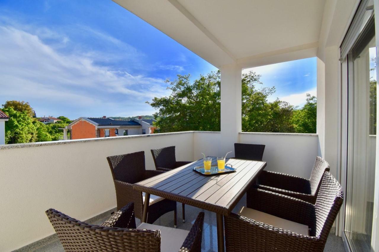 Mira Guest house